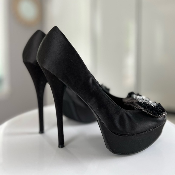 ZIGI Soho Black Satin Selita Rhinestone Embellished Stiletto Heel Size 7.5 - Picture 7 of 10
